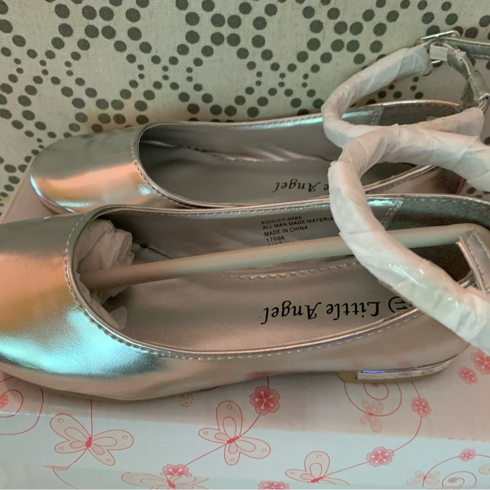 Silver shoes - Picture 7 of 7